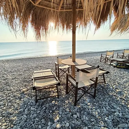 شقة Service Pt1 Scerne